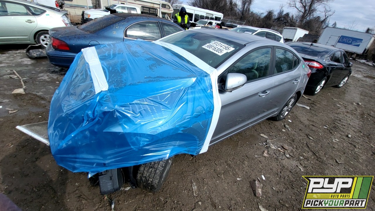 2017 HYUNDAI ELANTRA partes disponibles