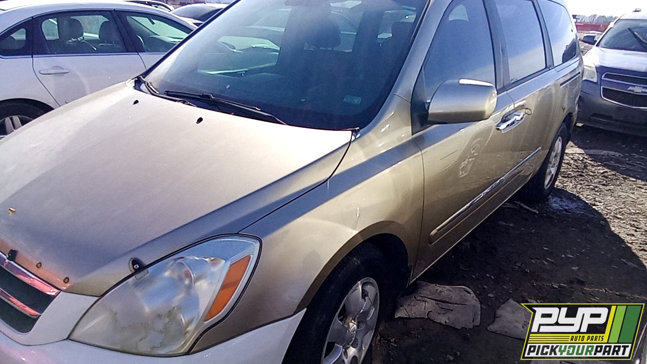 2007 HYUNDAI ENTOURAGE available for parts