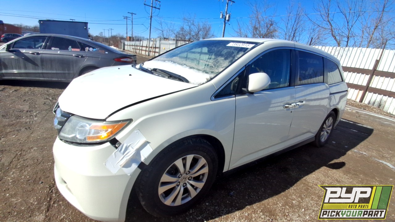 2016 HONDA ODYSSEY available for parts