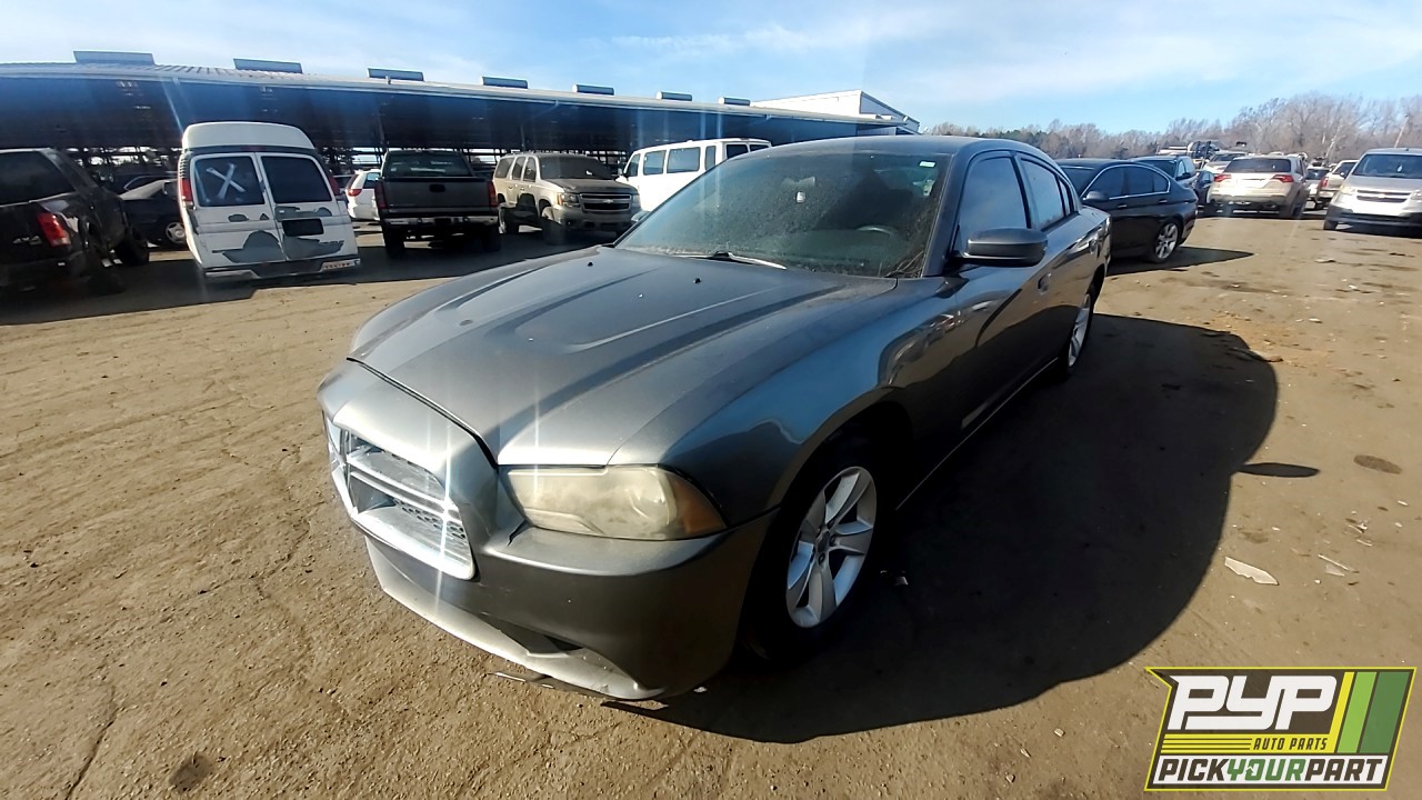 2012 DODGE CHARGER partes disponibles