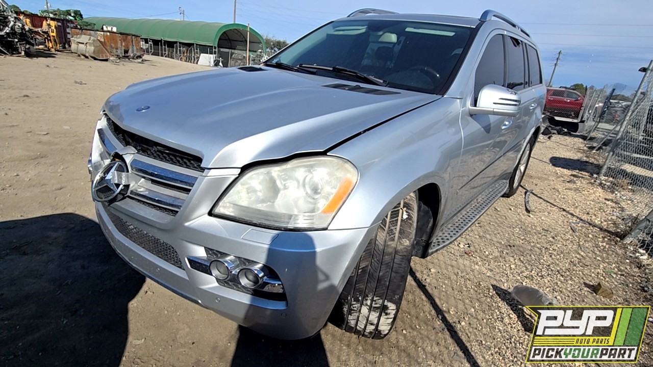 2011 MERCEDES-BENZ GL450 partes disponibles