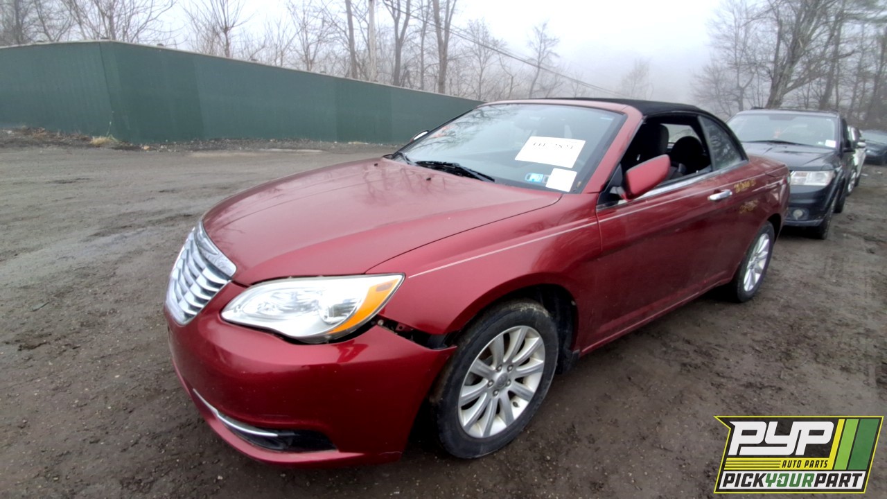 2011 CHRYSLER 200 partes disponibles