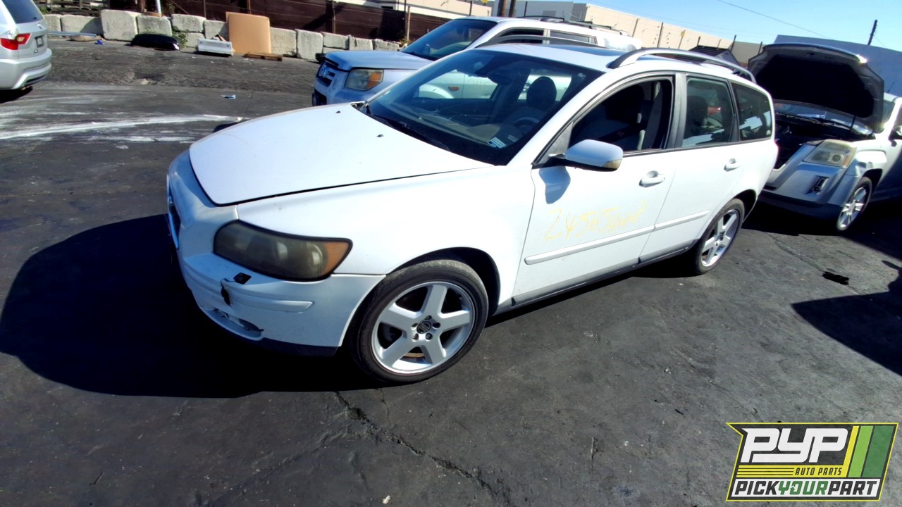 2006 VOLVO V50 partes disponibles