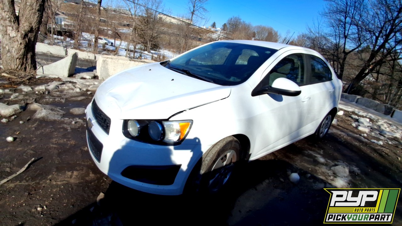 2013 CHEVROLET SONIC partes disponibles