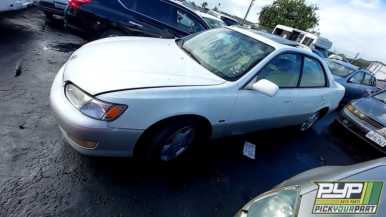 2000 LEXUS ES300 partes disponibles