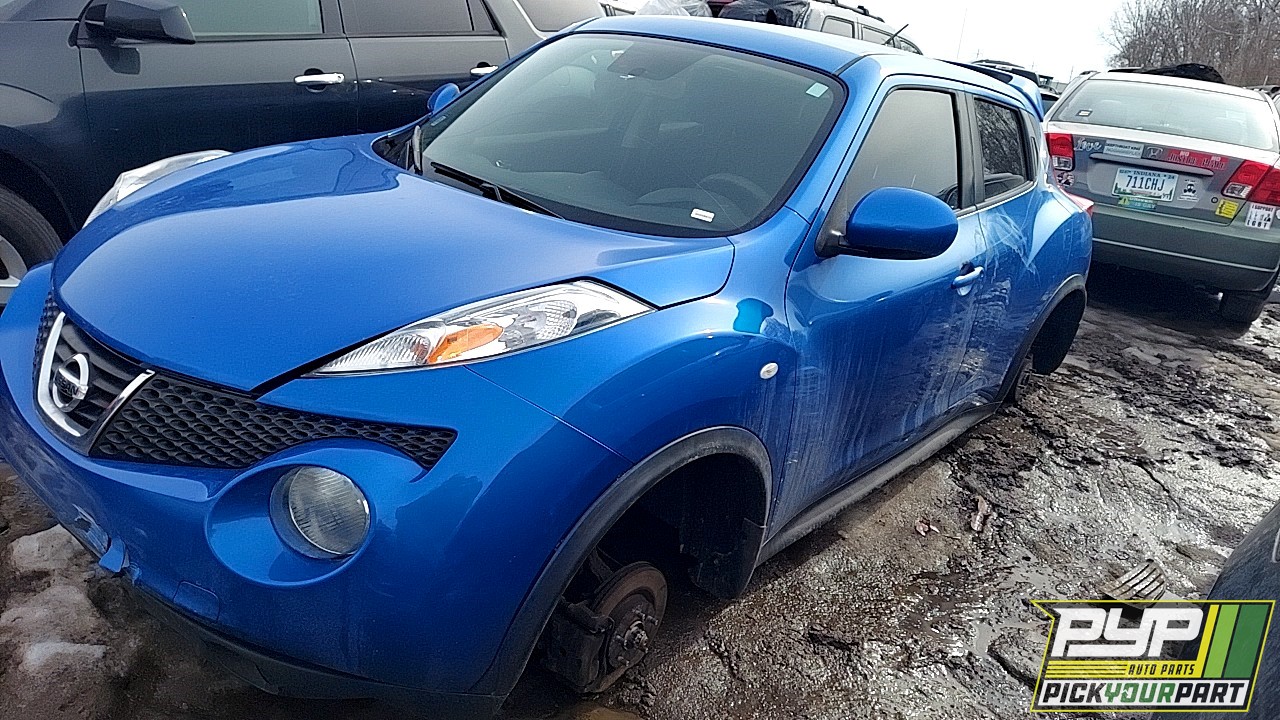 2011 NISSAN JUKE partes disponibles
