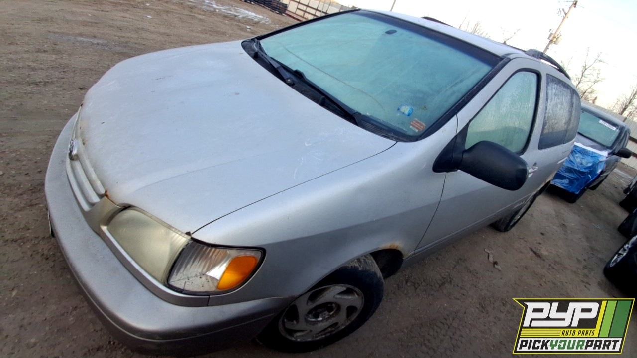 2003 TOYOTA SIENNA available for parts
