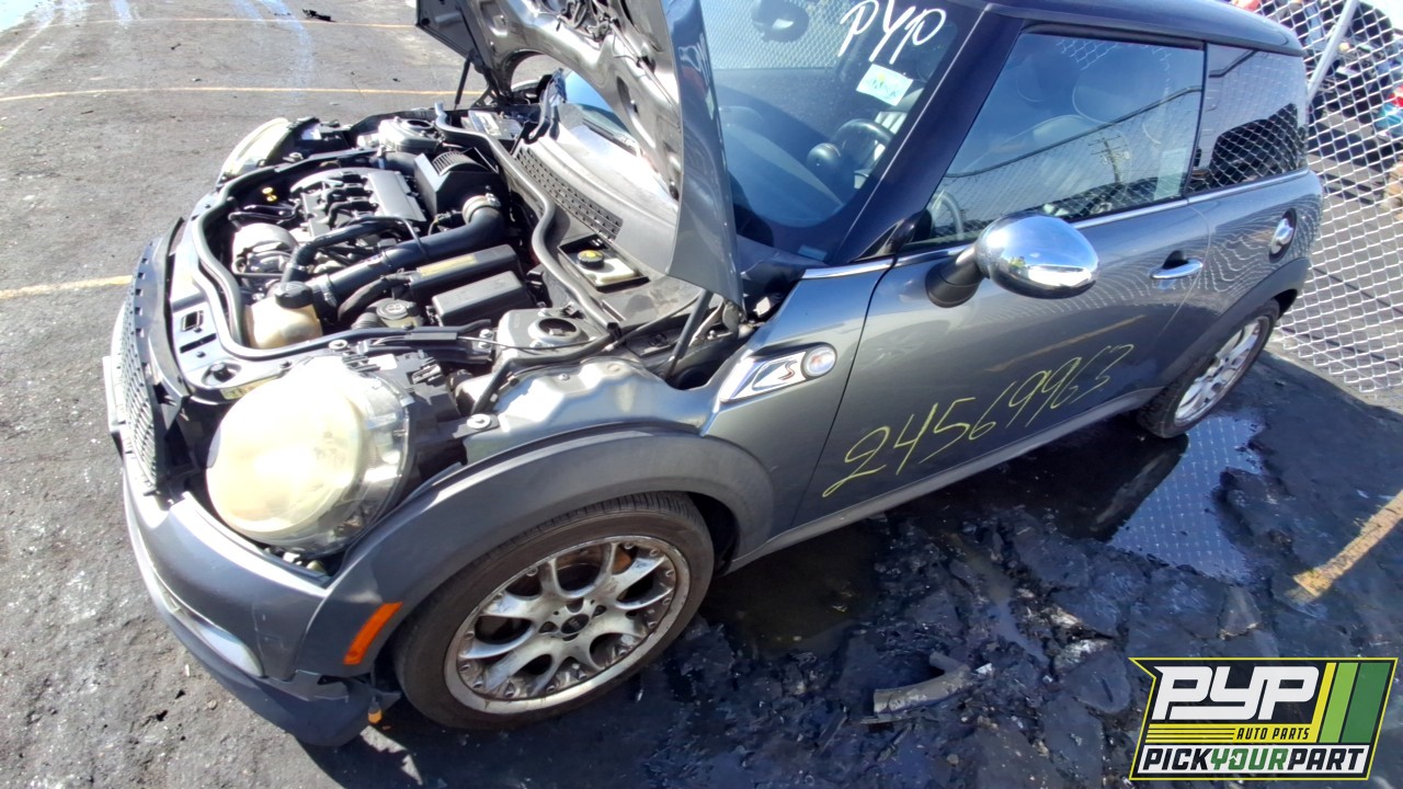 2007 MINI COOPER partes disponibles