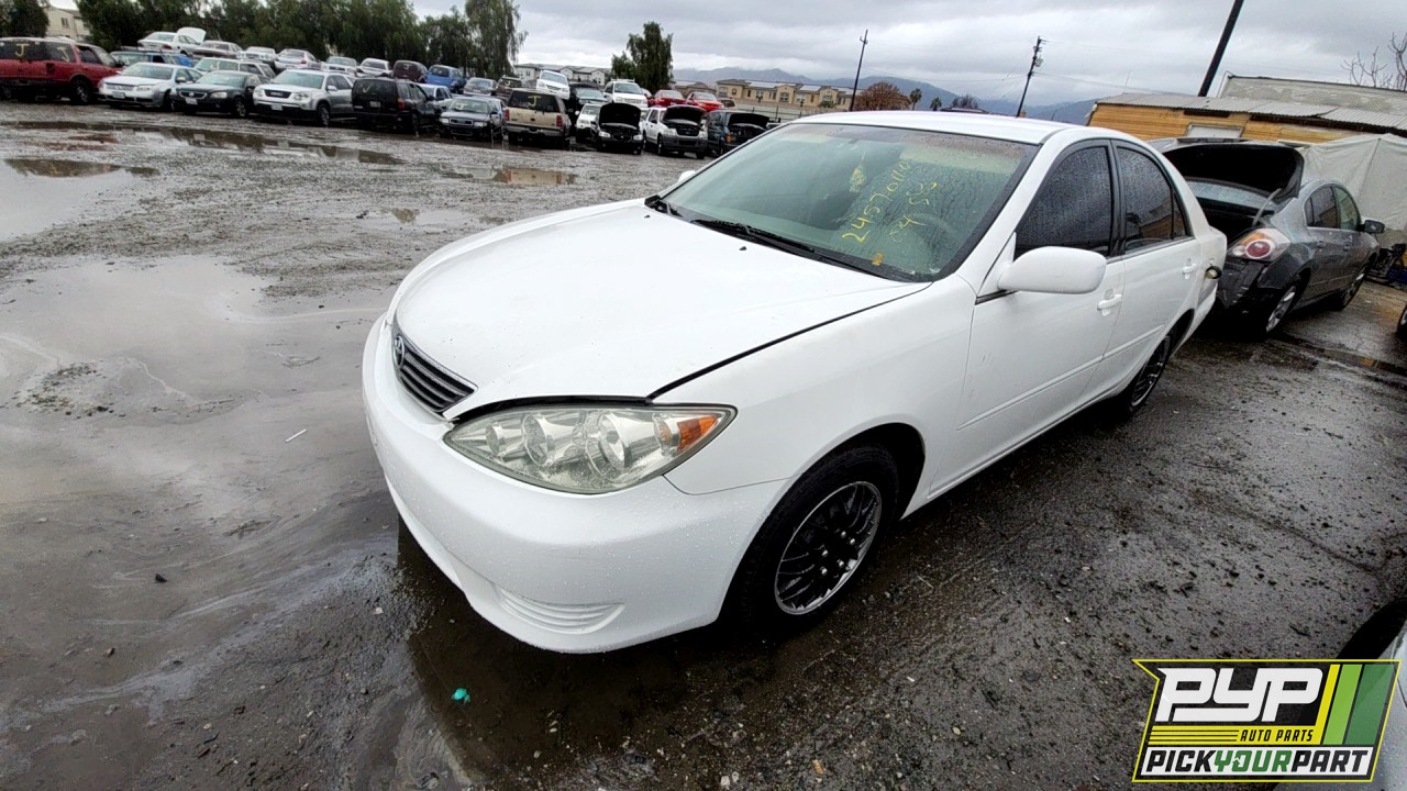 2005 TOYOTA CAMRY partes disponibles