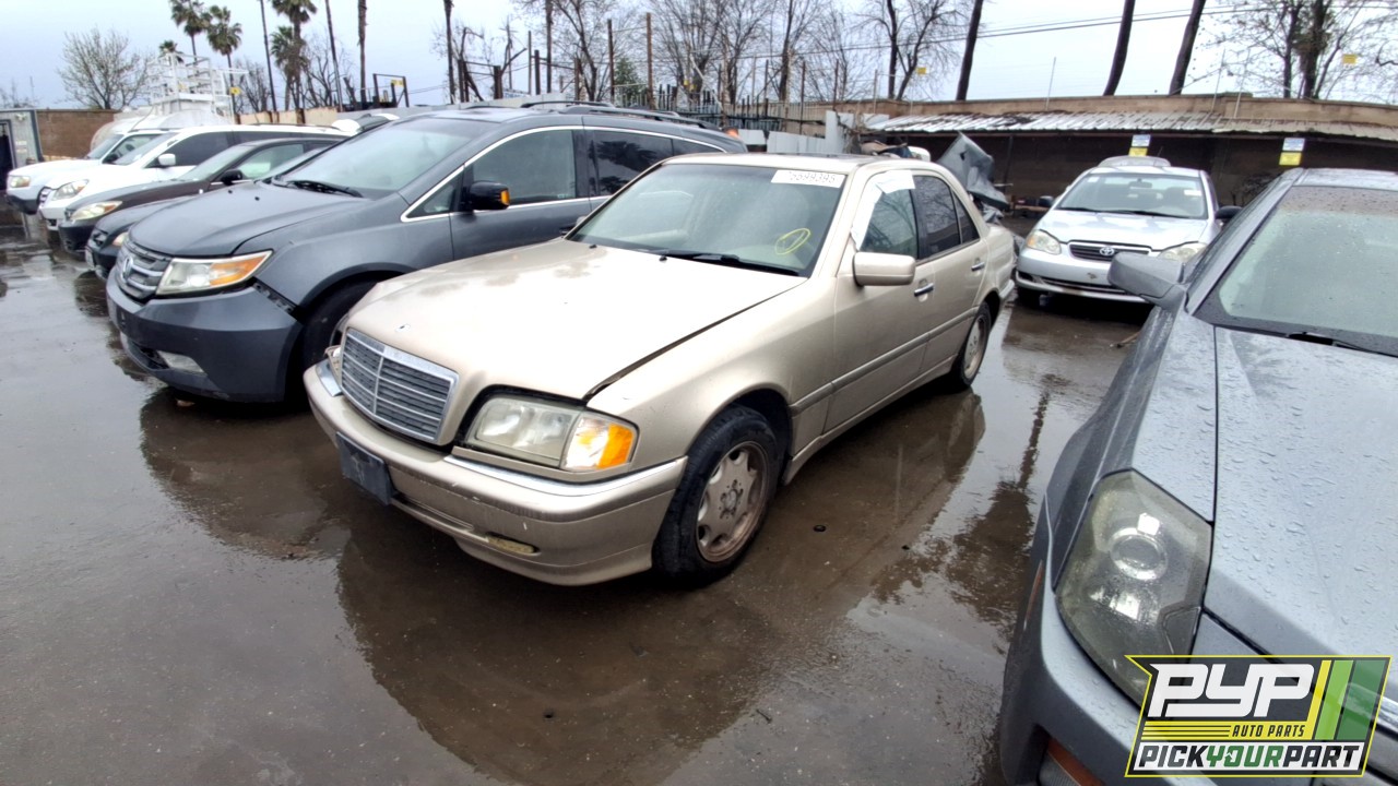 2000 MERCEDES-BENZ C230 partes disponibles