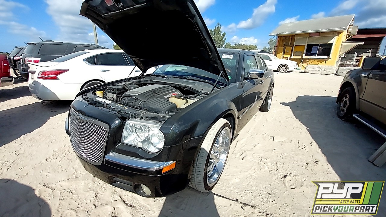 2006 CHRYSLER 300 available for parts