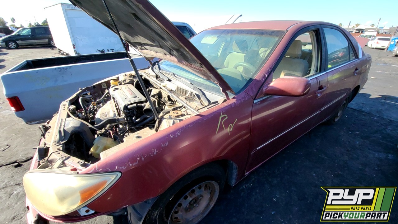 2003 TOYOTA CAMRY partes disponibles