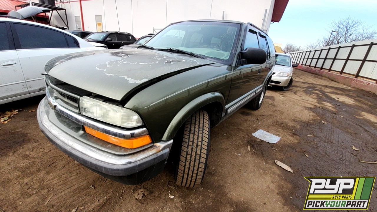2001 CHEVROLET BLAZER available for parts