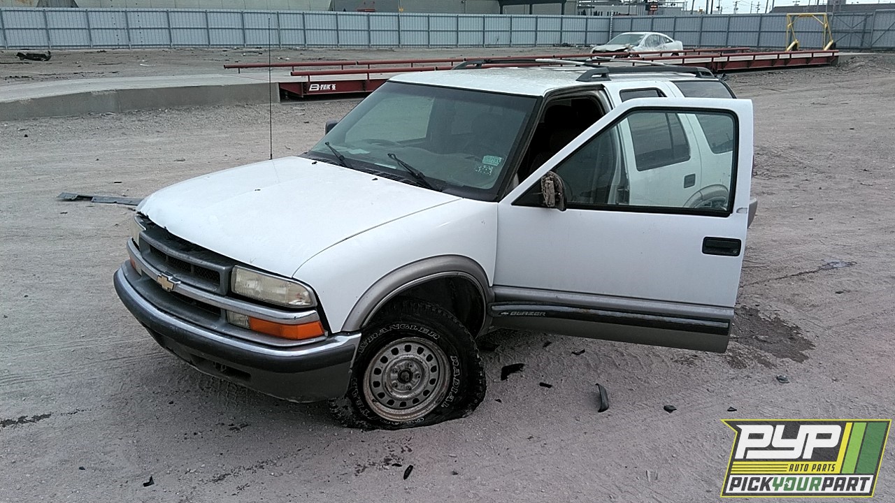 2000 CHEVROLET BLAZER available for parts