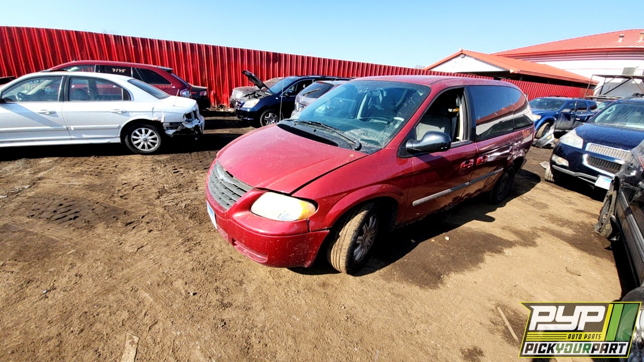 2006 CHRYSLER TOWN & COUNTRY partes disponibles