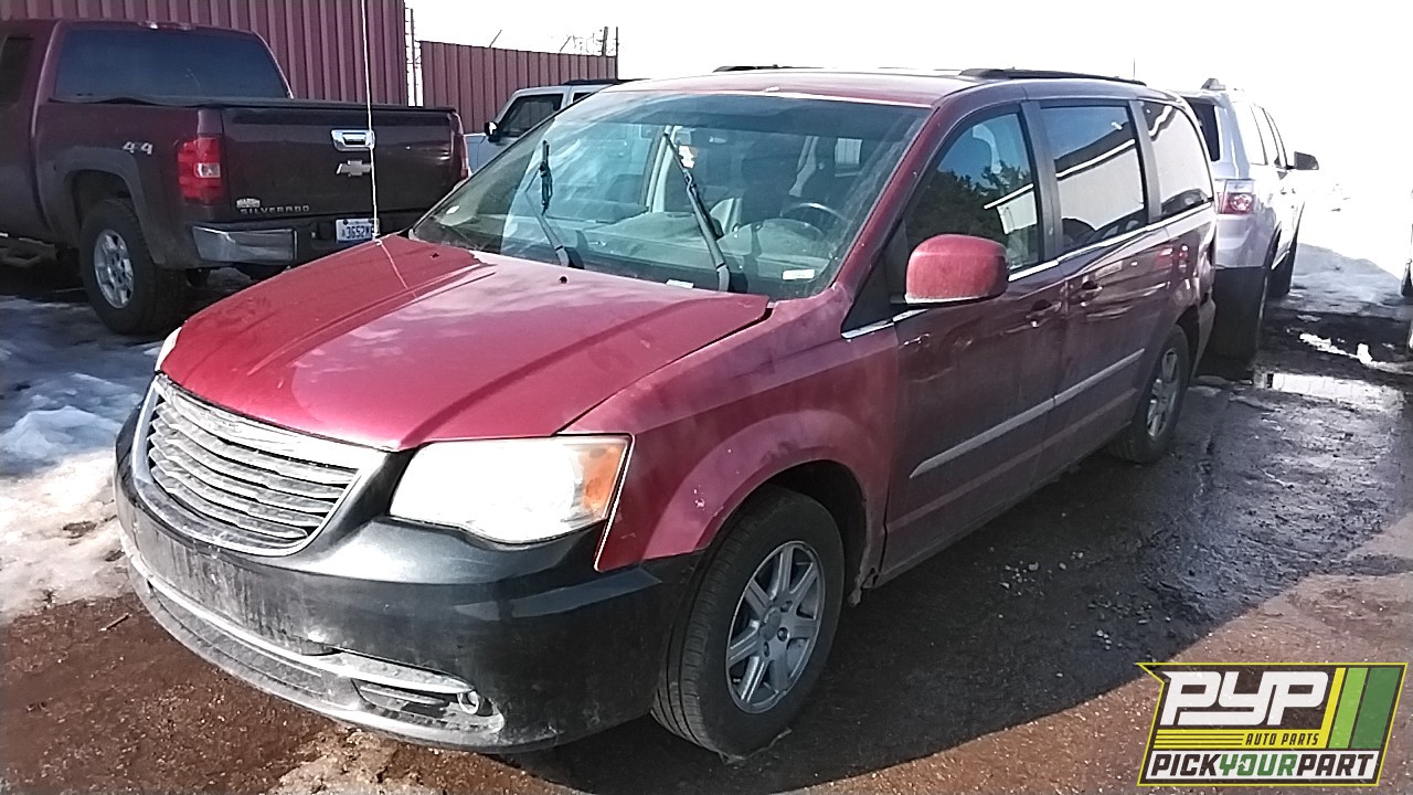 2012 CHRYSLER TOWN & COUNTRY partes disponibles