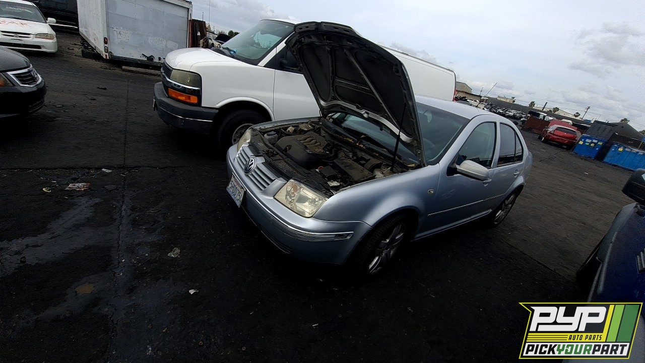 2004 VOLKSWAGEN JETTA partes disponibles