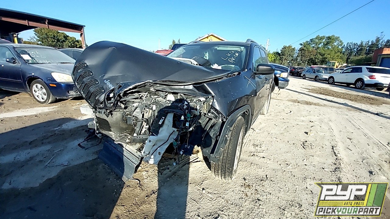 2016 JEEP CHEROKEE partes disponibles