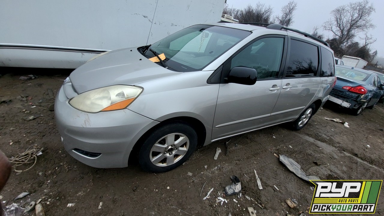 2007 TOYOTA SIENNA available for parts