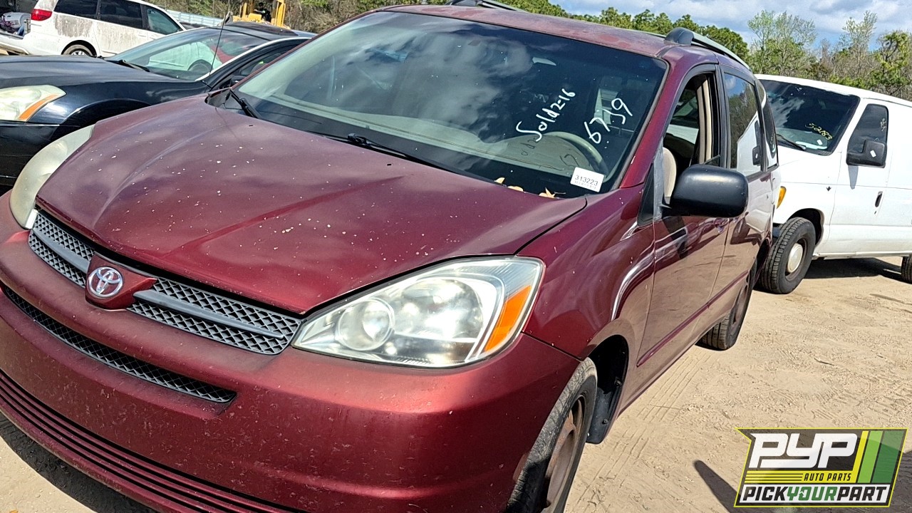2004 TOYOTA SIENNA partes disponibles