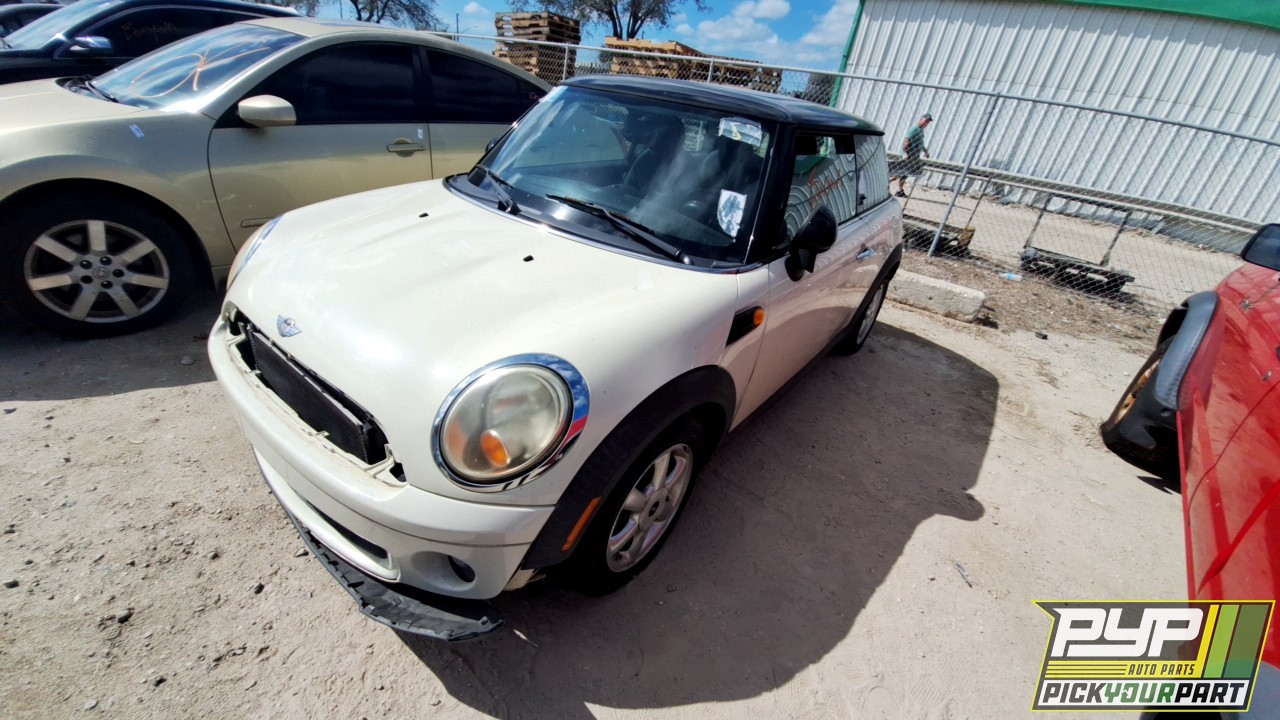 2009 MINI COOPER available for parts