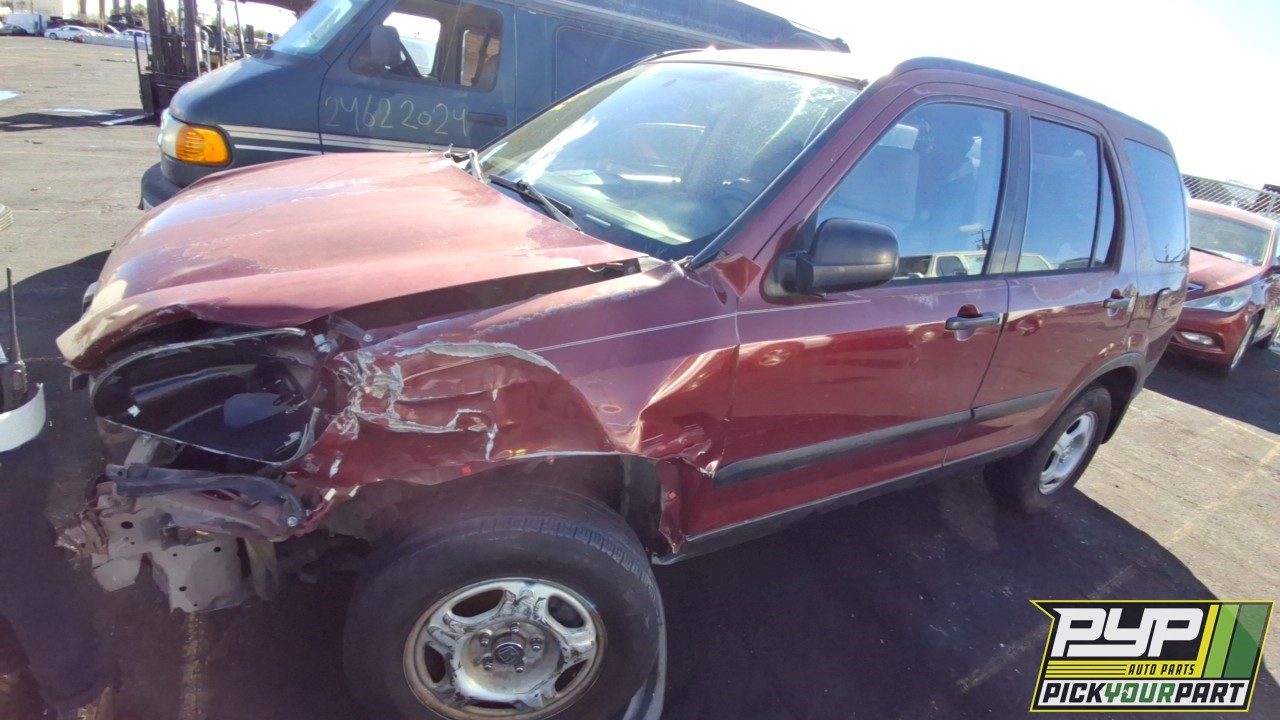 2004 HONDA CR-V available for parts