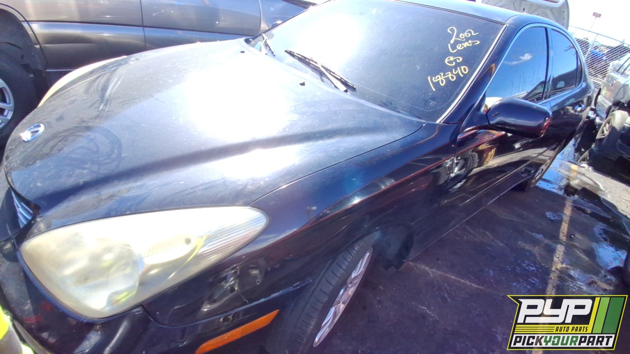 2002 LEXUS ES300 partes disponibles