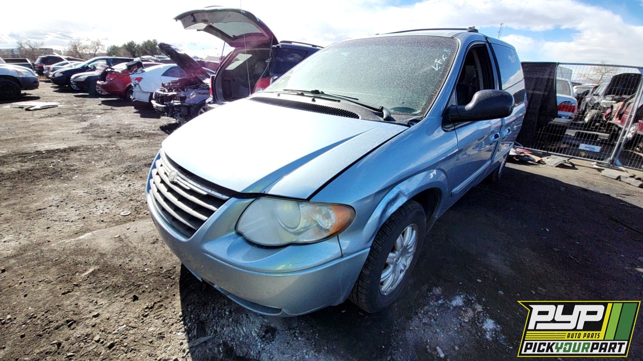 2005 CHRYSLER TOWN & COUNTRY available for parts