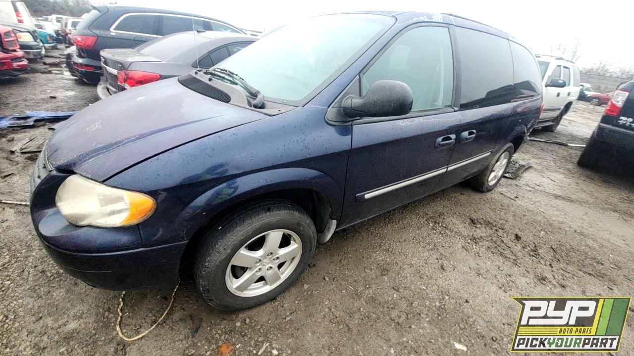 2006 CHRYSLER TOWN & COUNTRY partes disponibles