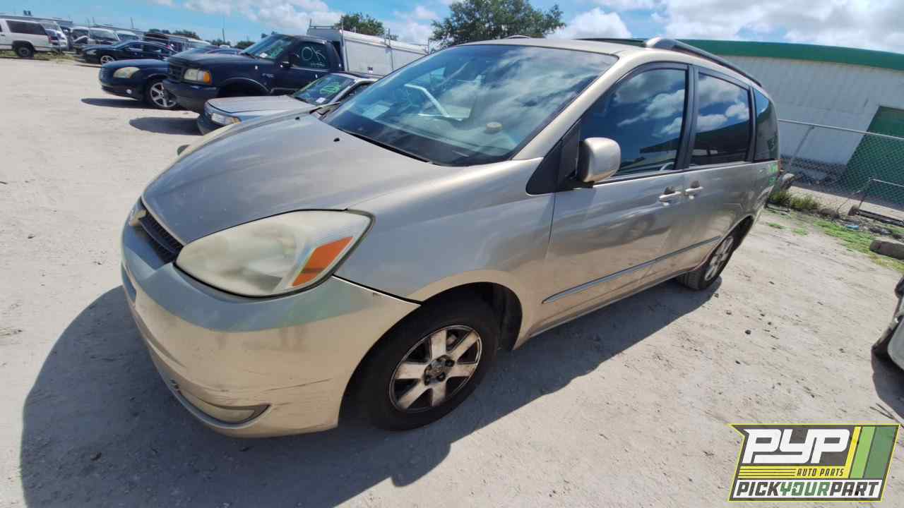 2004 TOYOTA Sienna
