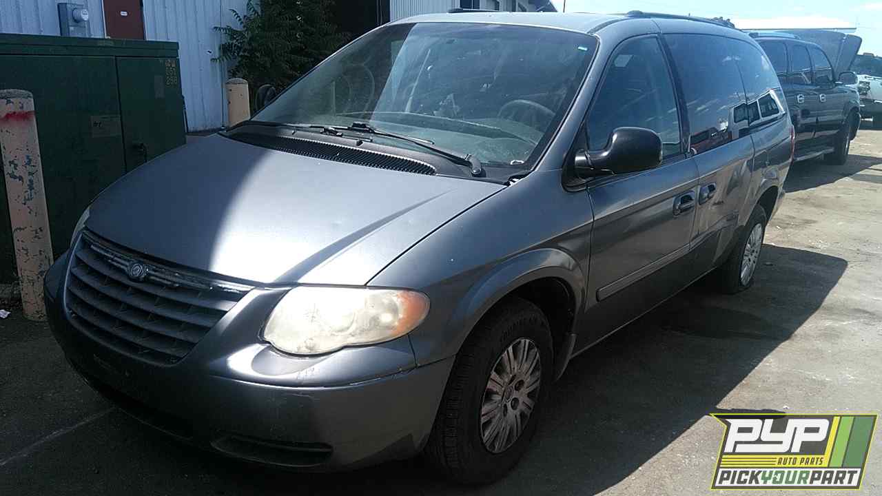 2006 CHRYSLER Town and Country