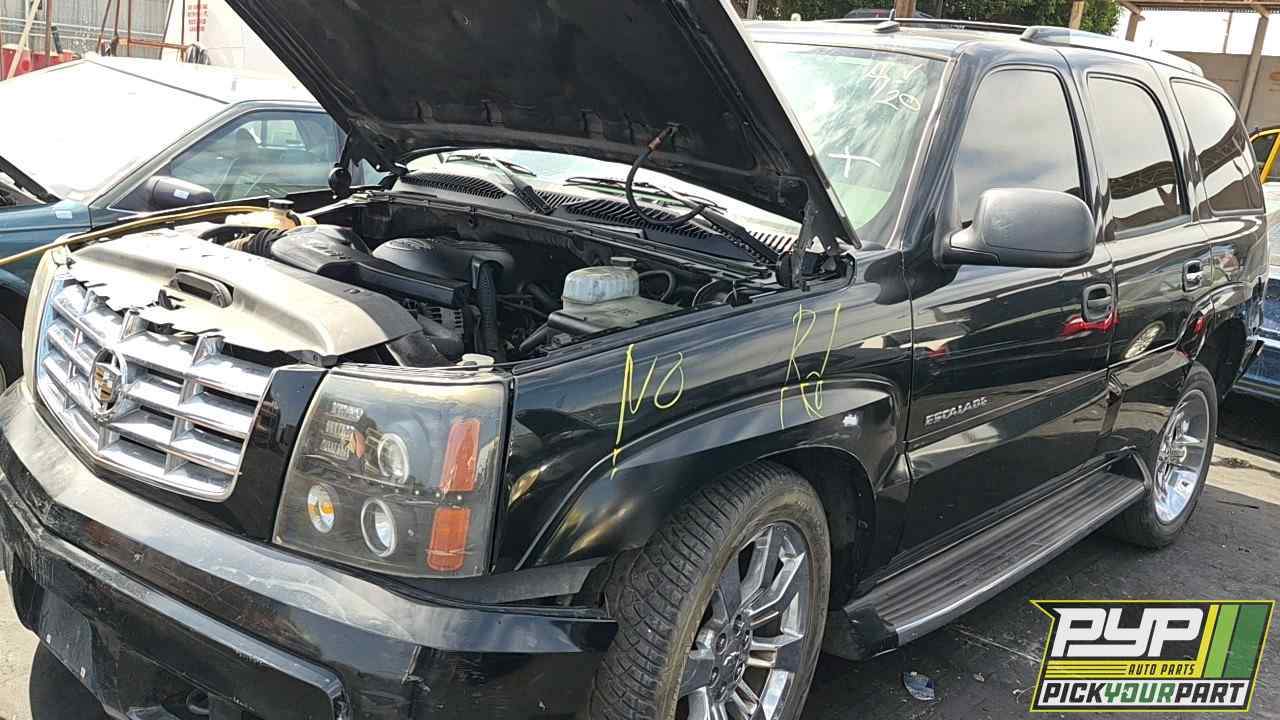 2004 CADILLAC Escalade