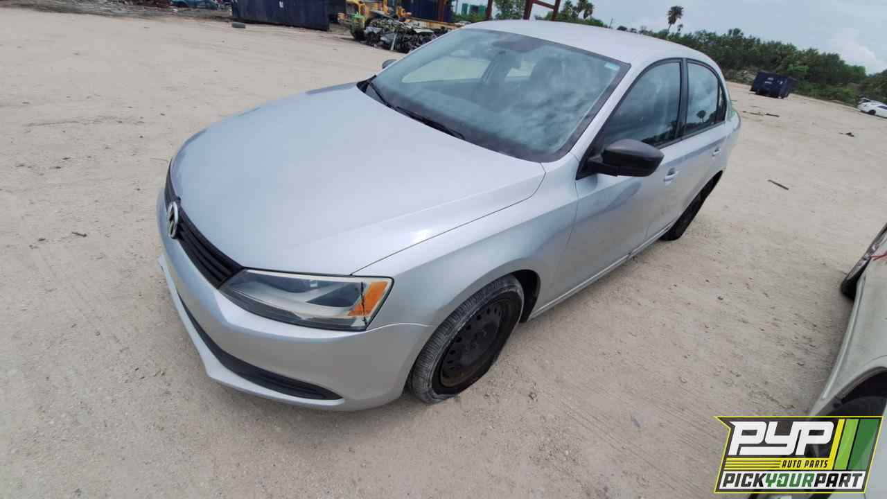 2012 VOLKSWAGEN Jetta