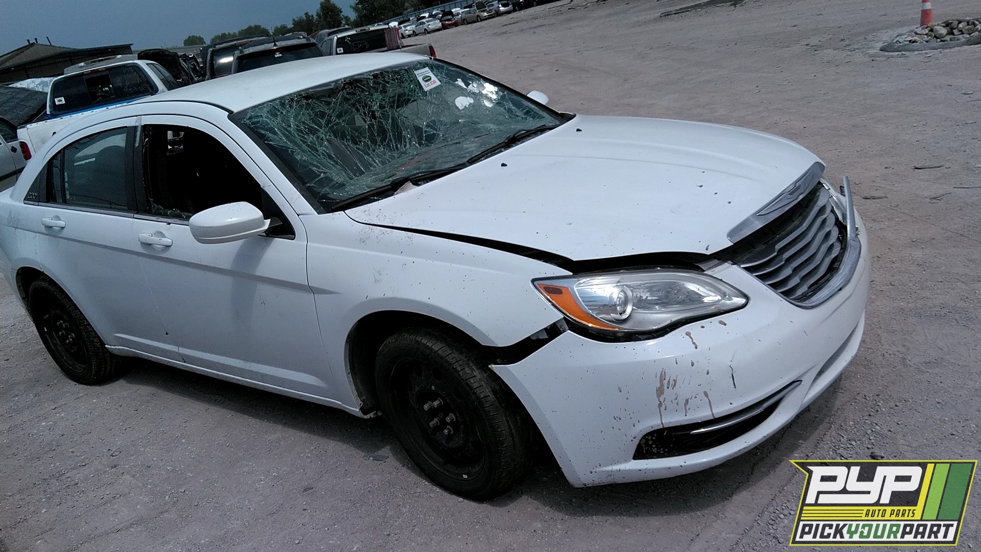 2013 CHRYSLER 200 partes disponibles