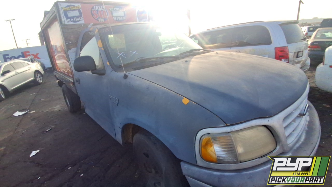 2000 FORD F-150 available for parts