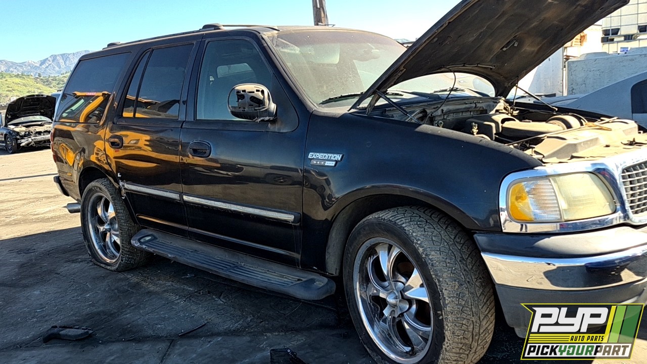 2002 FORD EXPEDITION available for parts