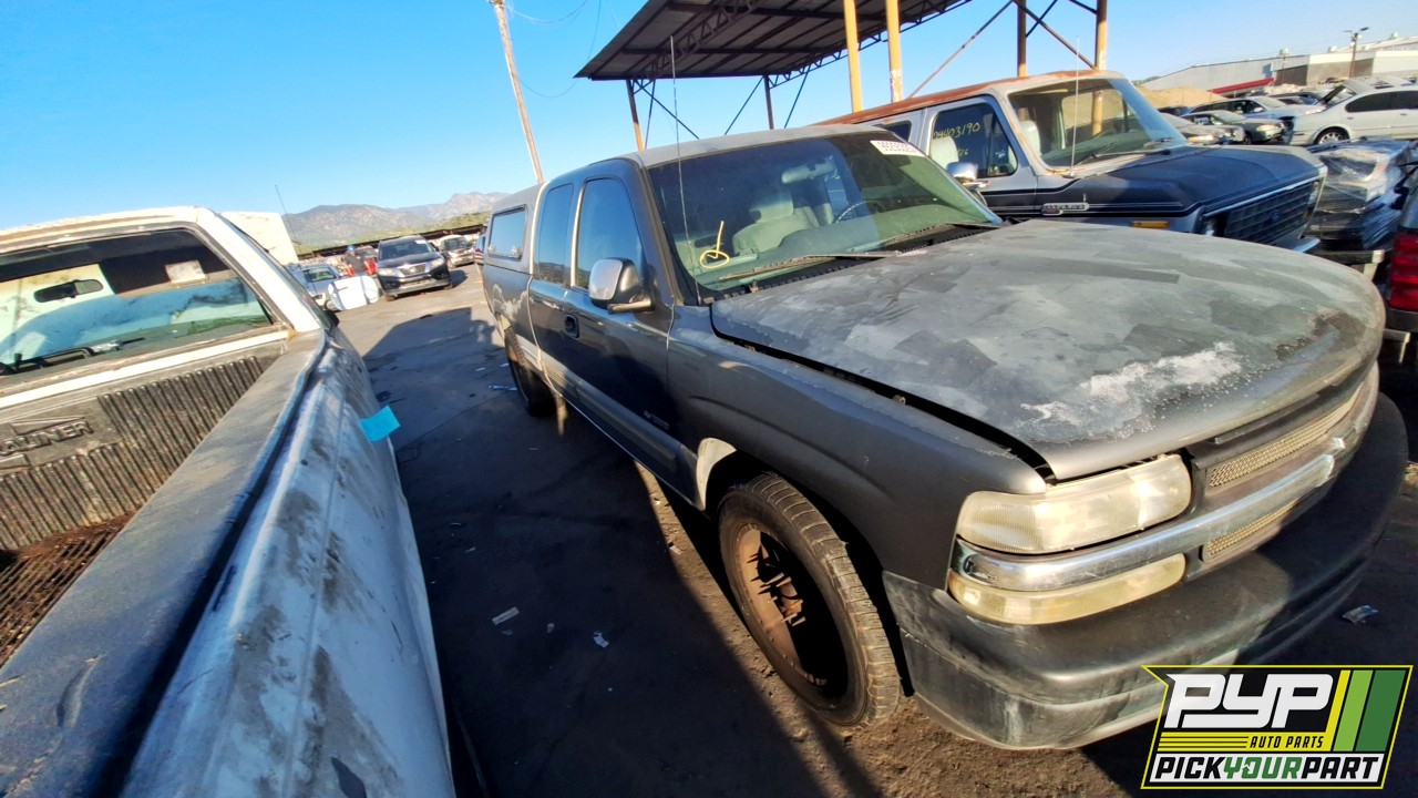 2000 CHEVROLET SILVERADO 1500 available for parts