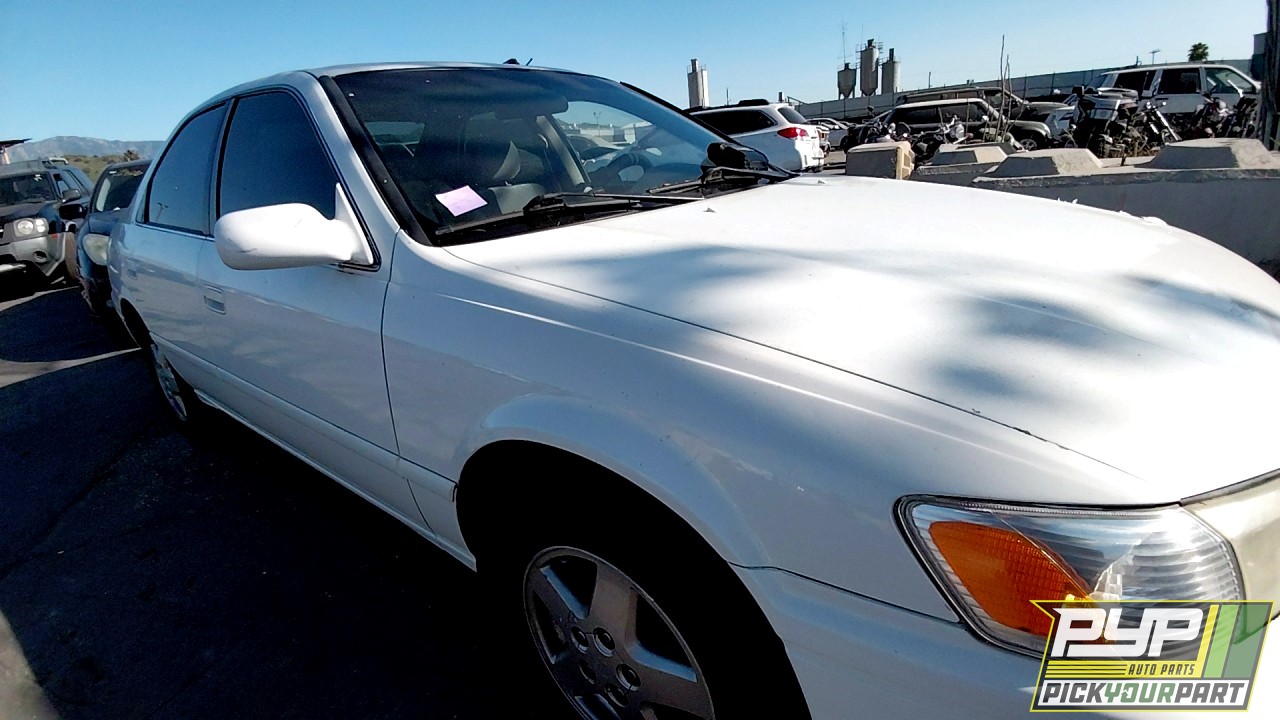 2001 TOYOTA CAMRY partes disponibles