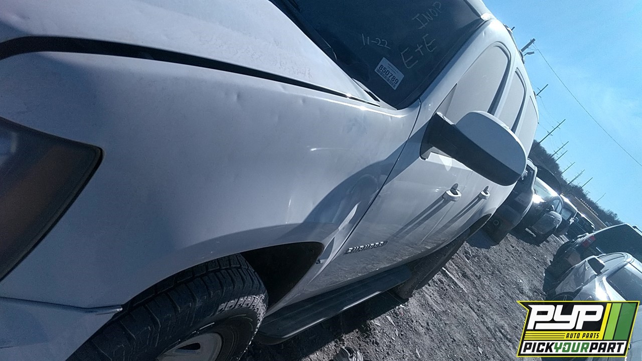 2010 CHEVROLET SUBURBAN 1500 available for parts