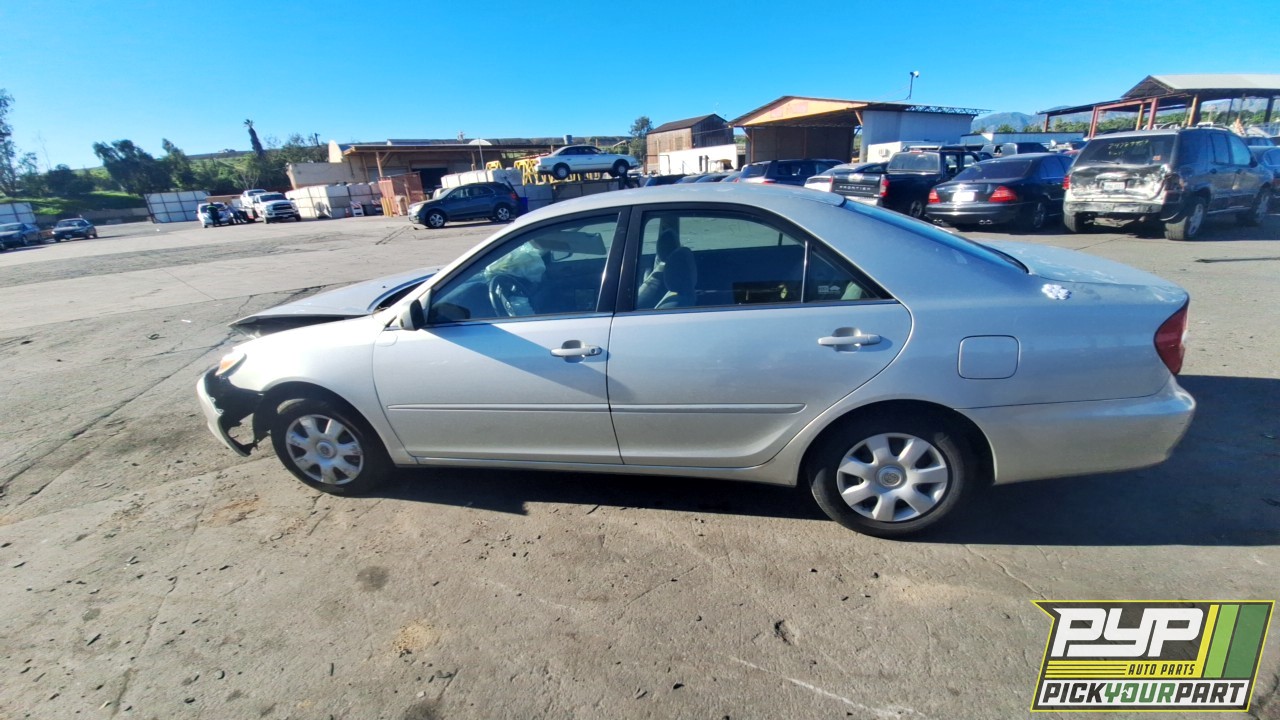 2003 TOYOTA CAMRY partes disponibles
