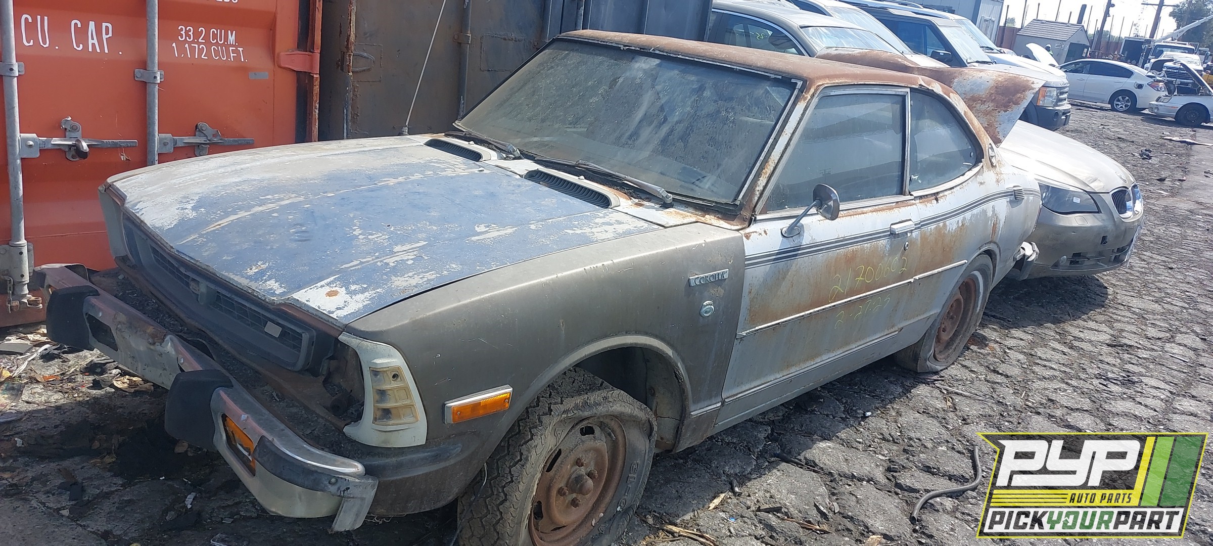 1974 TOYOTA COROLLA partes disponibles