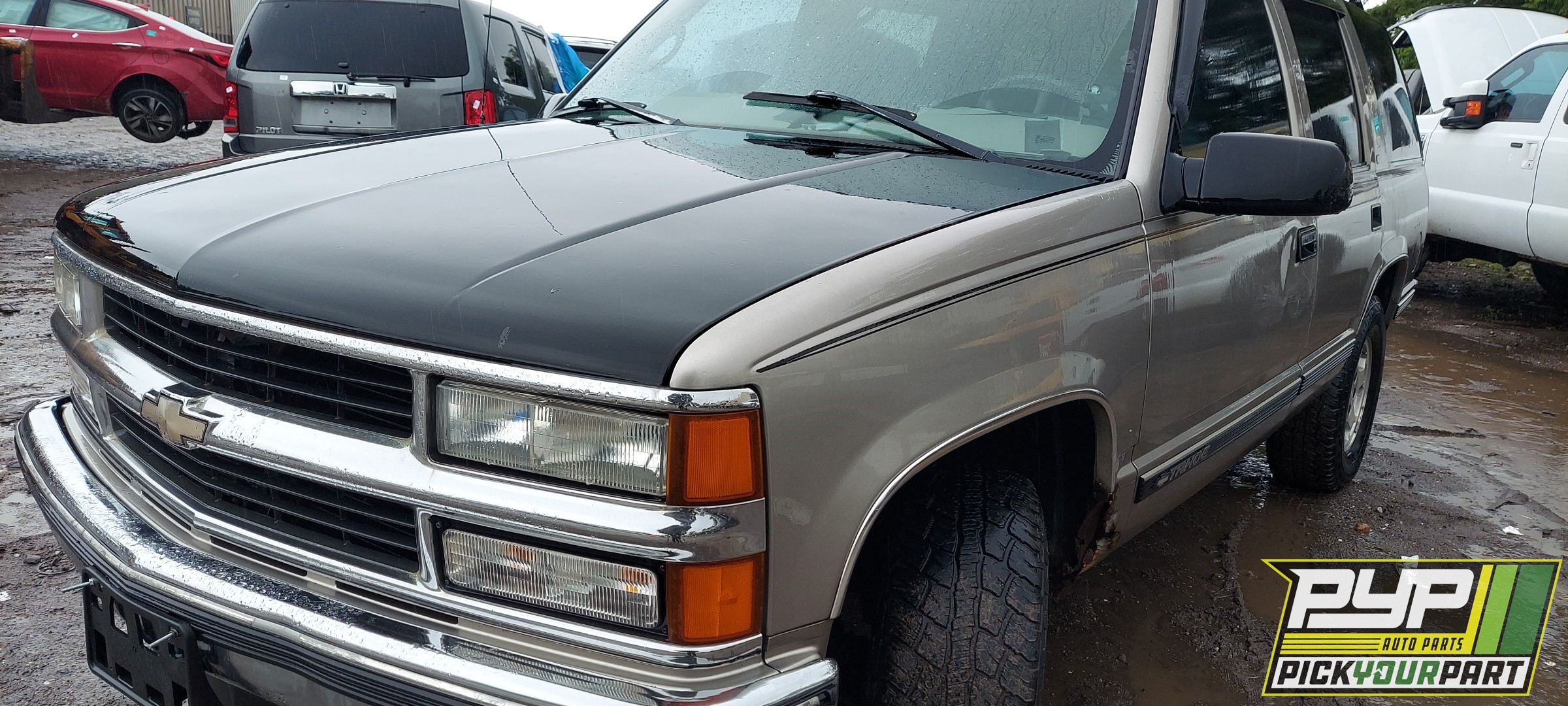 1998 CHEVROLET TAHOE available for parts