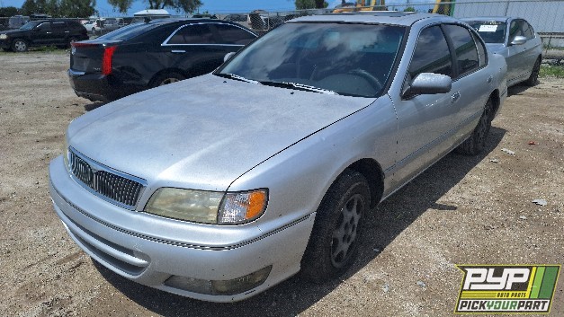 1998 INFINITI I30 partes disponibles
