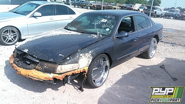1995 LINCOLN CONTINENTAL available for parts