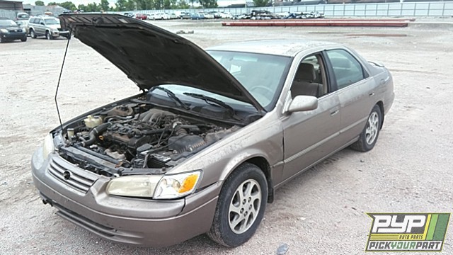 1999 TOYOTA CAMRY partes disponibles