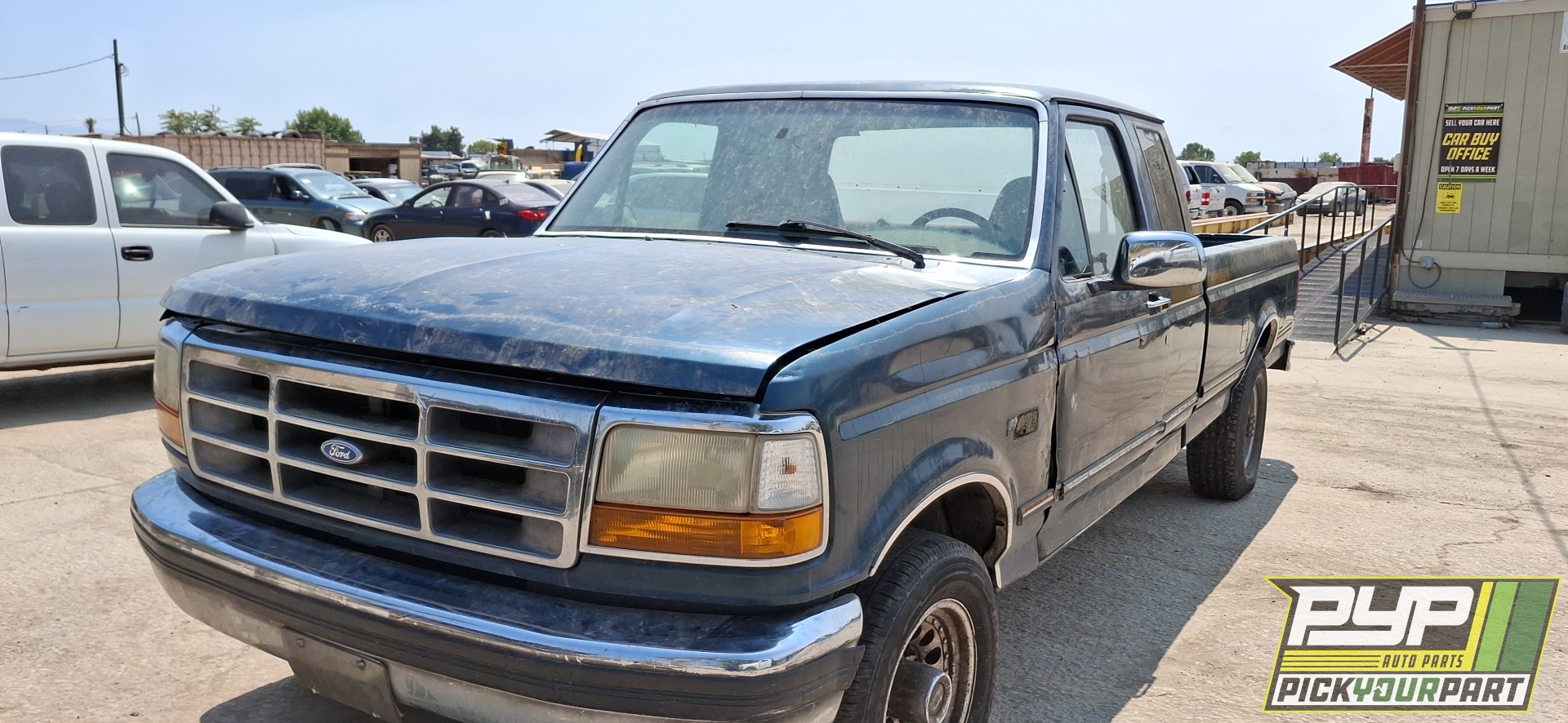 1995 FORD F-250 available for parts