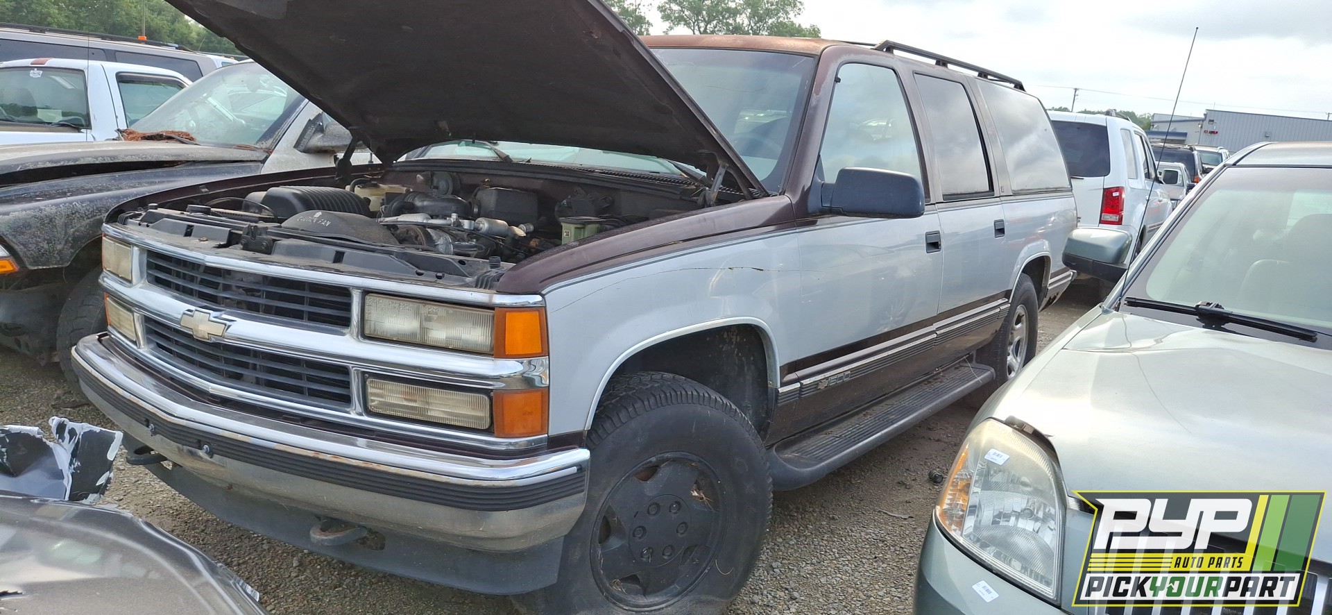 1996 CHEVROLET K1500 SUBURBAN partes disponibles