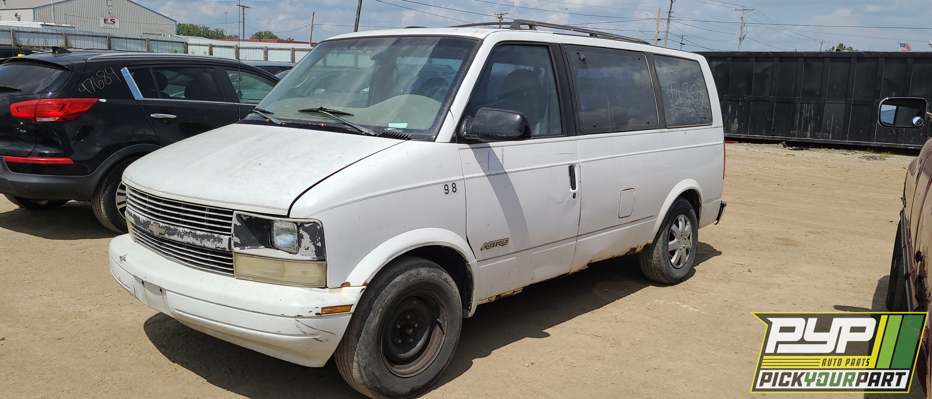 1998 CHEVROLET ASTRO available for parts