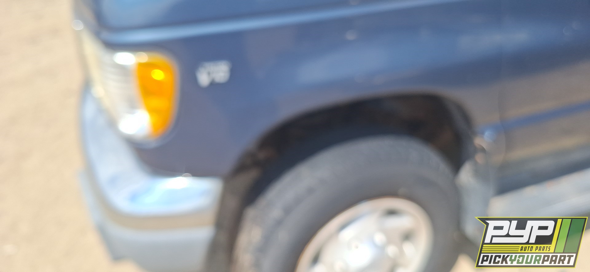 1998 FORD E-350 ECONOLINE CLUB WAGON available for parts