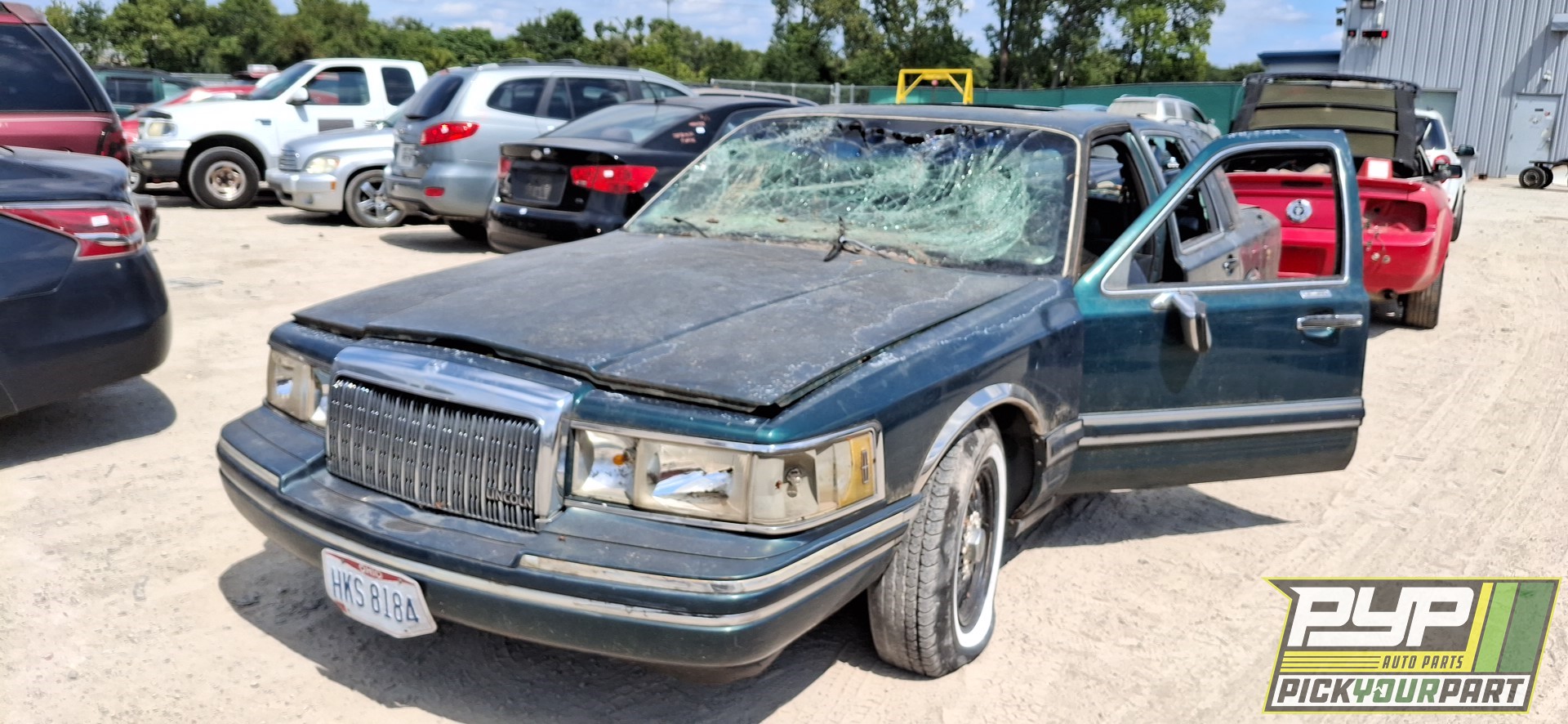 1994 LINCOLN TOWN CAR available for parts
